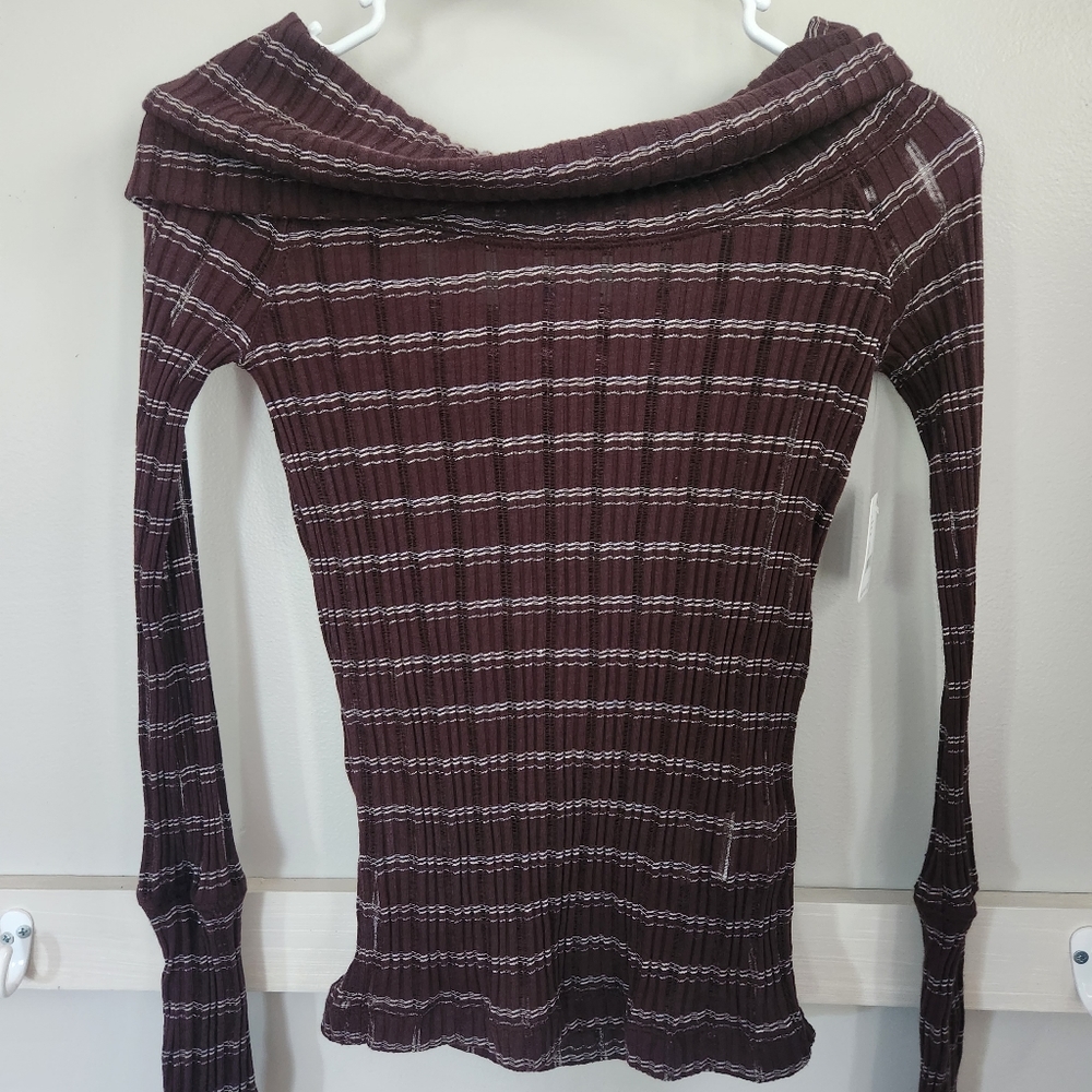 Free people turtle neck nwt xs